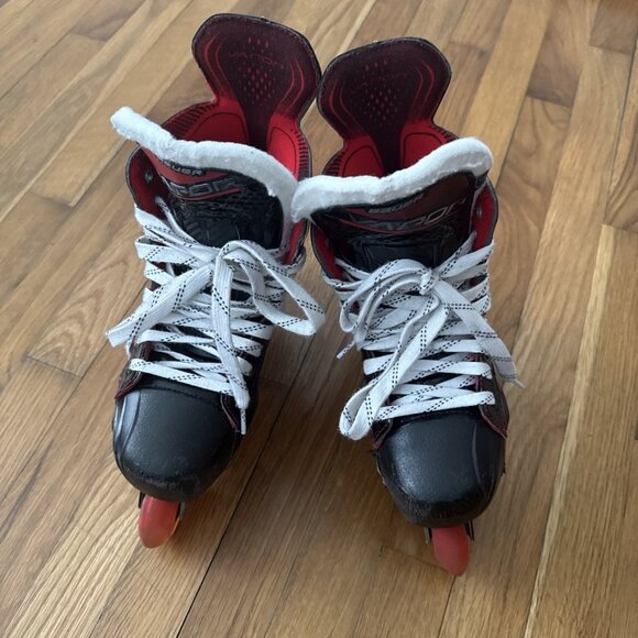 Bauer Vapor X2.7 Inline Hockey Skates - Junior Skate Size 4R (US Men Size 5) - Picture 2 of 13